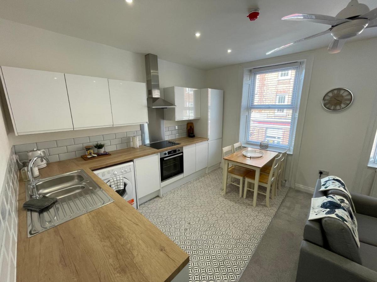 Apartment #2 - At 12 Story St Kingston upon Hull Eksteriør bilde
